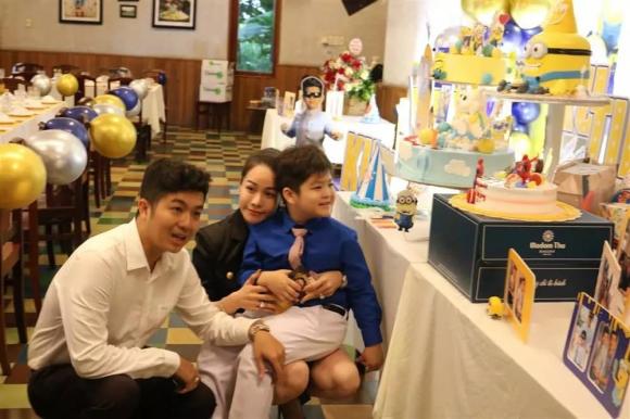 Nhật Kim Anh và chồng cũ tương tác vô cùng gây chú ý tại sinh nhật con trai 8