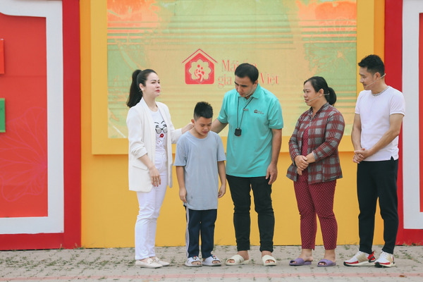 MC Quyền Linh xót xa cho Nhật Kim Anh vì chấn thương của cô (1)