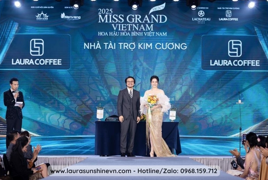 Hệ Sinh Thái Làm Đẹp Toàn Diện Của Laura Sunshine 1
